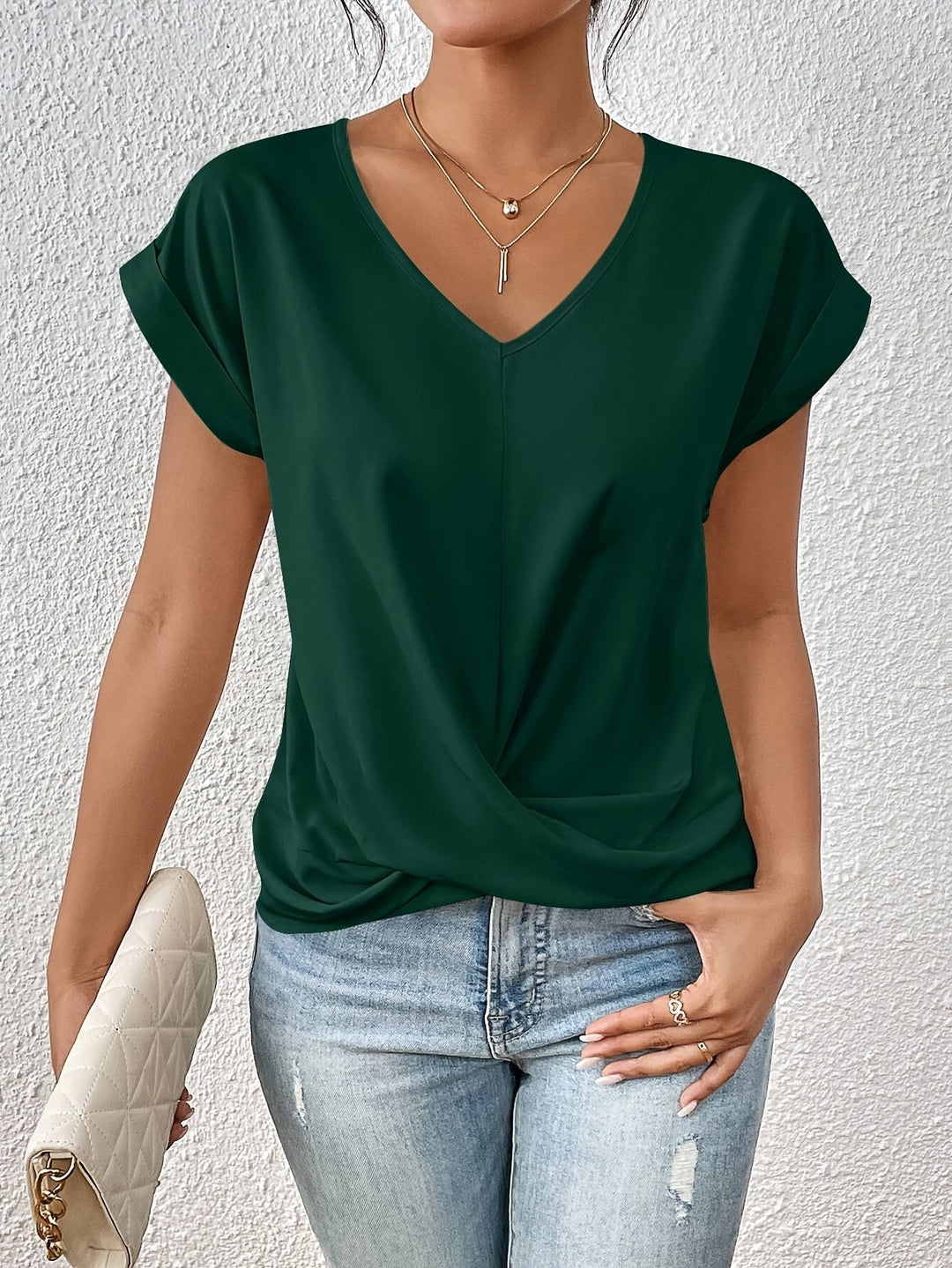 CLEO | T-shirt z dekoltem V