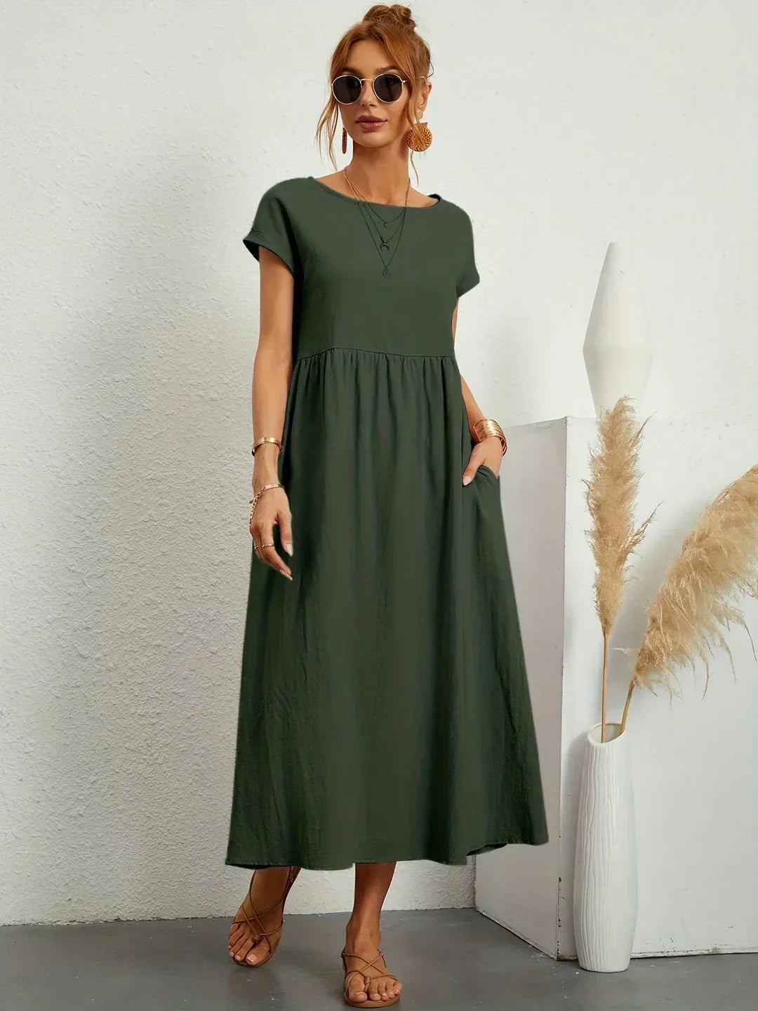 GABRIELLE | Sukienka midi z płynnego materiału